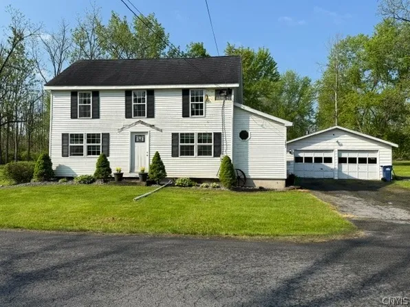 1301 N Lake St, Oneida, NY 13421