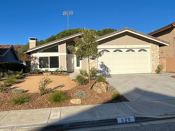 2nd image of 828 Cayo Grande Ct