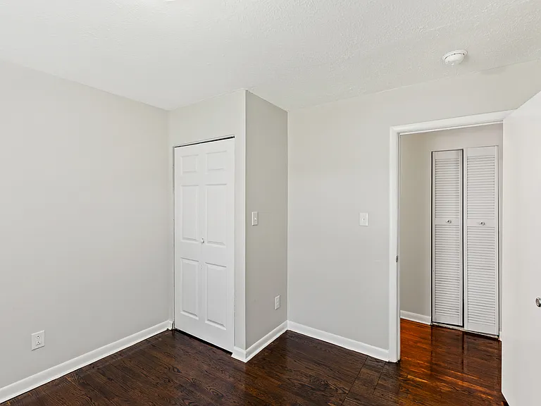 604 Hi Crest Dr — Photo 15