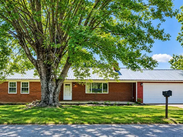 320 Redbird Cir, Cumberland Gap, TN 37724