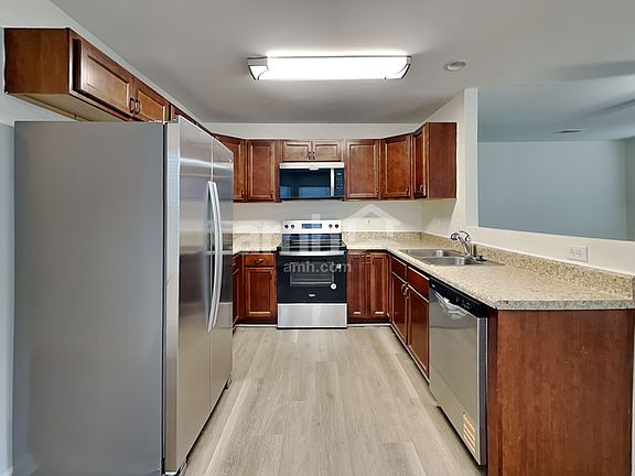 3rd image of 25 Crossvine Way