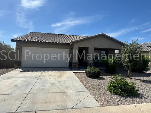 2033 E Velvet Pl Photo 1