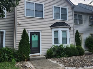 239 Morningside Dr, Falling Waters, WV 25419