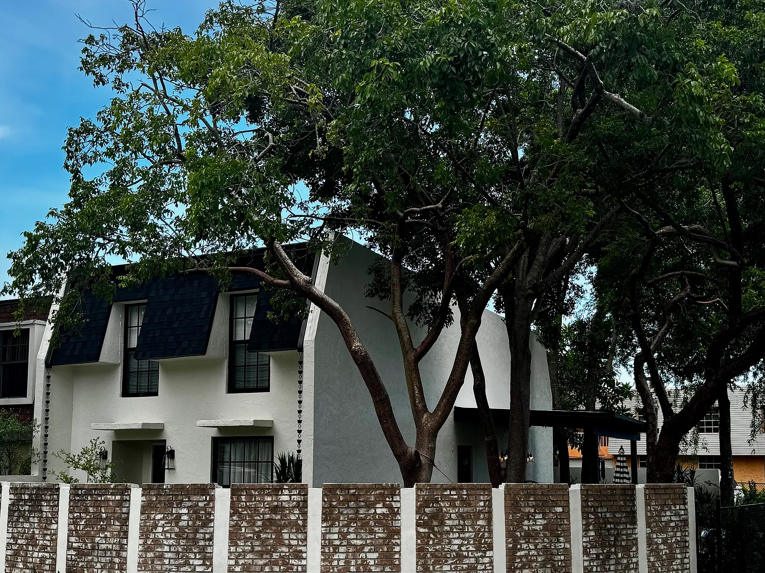3 bed, 2.5 bath, 1672 sqft, $4,500 — Photo 2