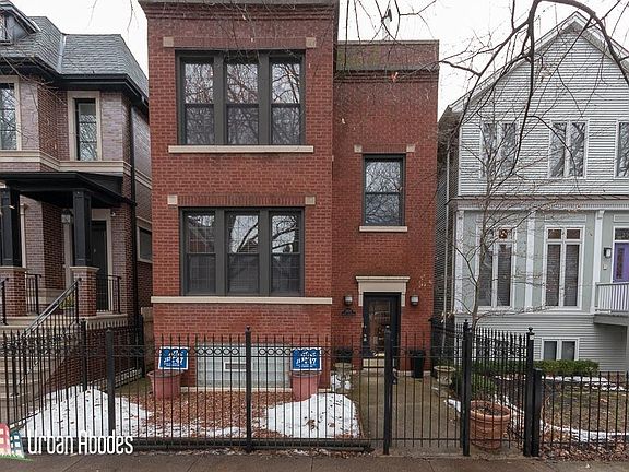 3rd image of 3918 N Hermitage Ave #Ua1