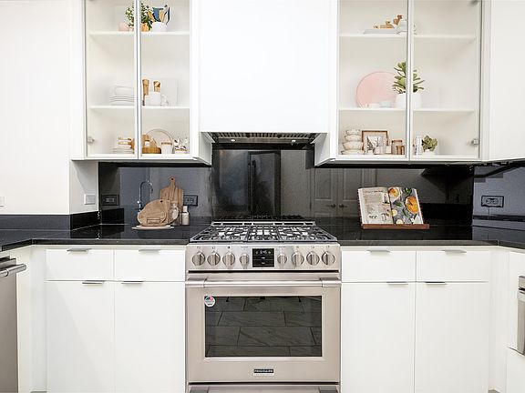 3rd image of 717 Riverside Dr #1108