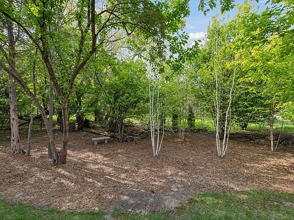 5th image of 9264 Hawkcrest Ct