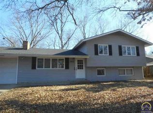 2800 SW Indian Trl, Topeka, KS 66614