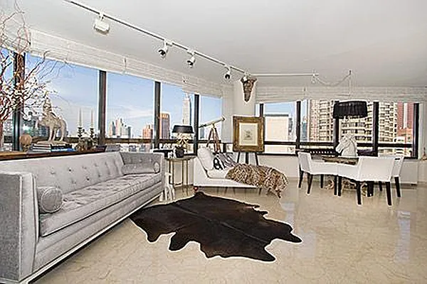 Rented by R New York | media 13