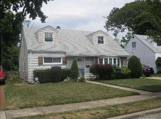 19 State St, Valley Stream, NY 11580