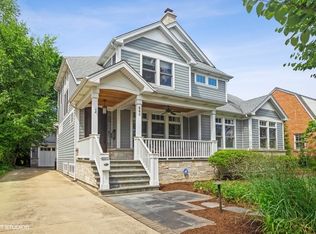 560 S Berkley Ave, Elmhurst, IL