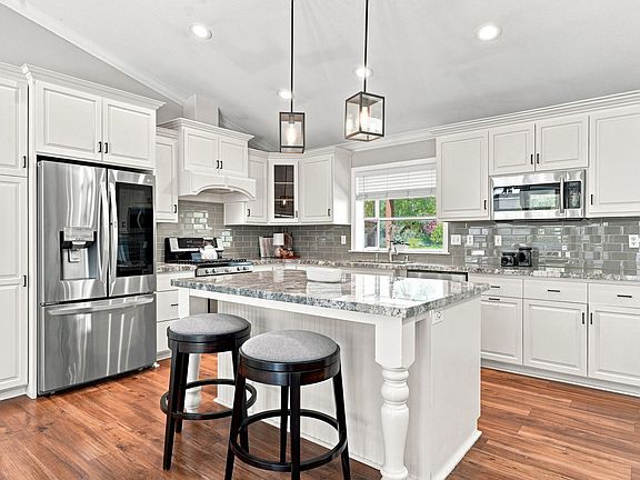 2nd image of 11389 Rugby Hill Dr