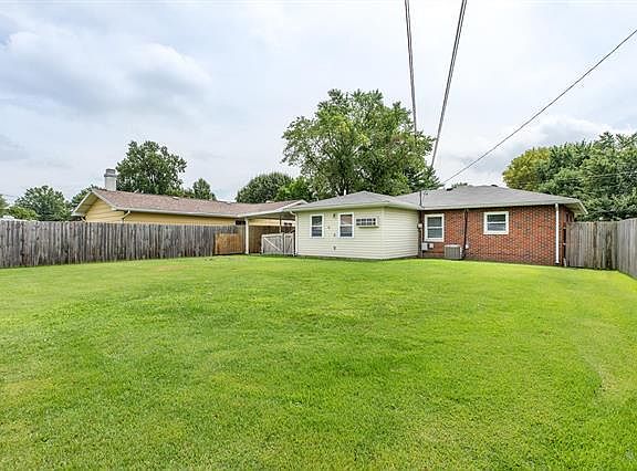 5th image of 1325 Miland St