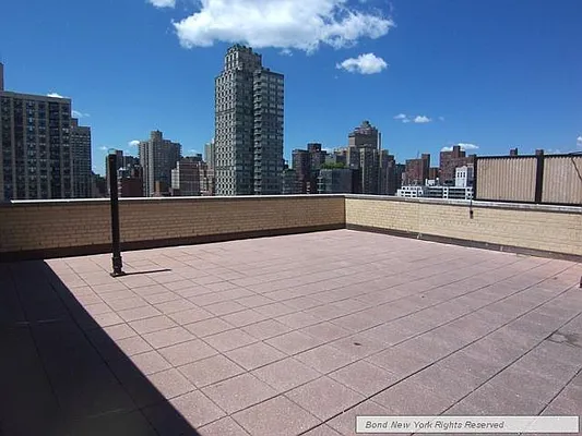 Rented by Bond New York | media 17