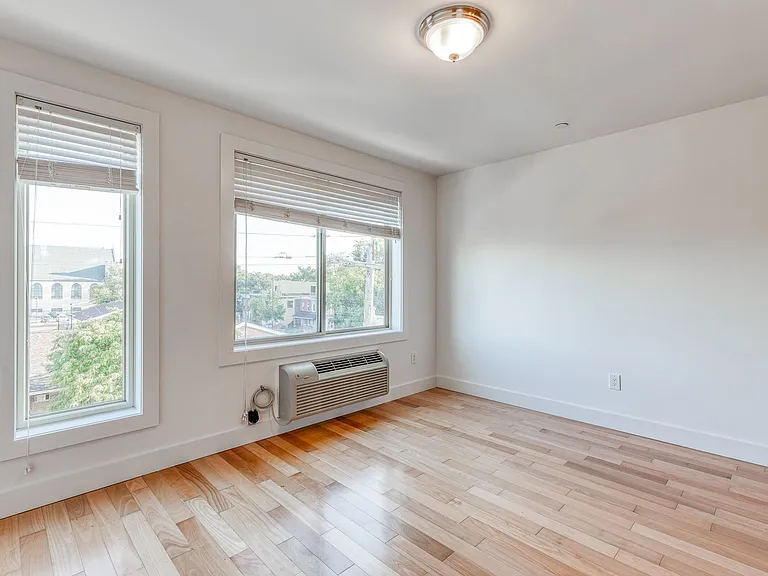 4122 Haverford Avenue — Photo 6
