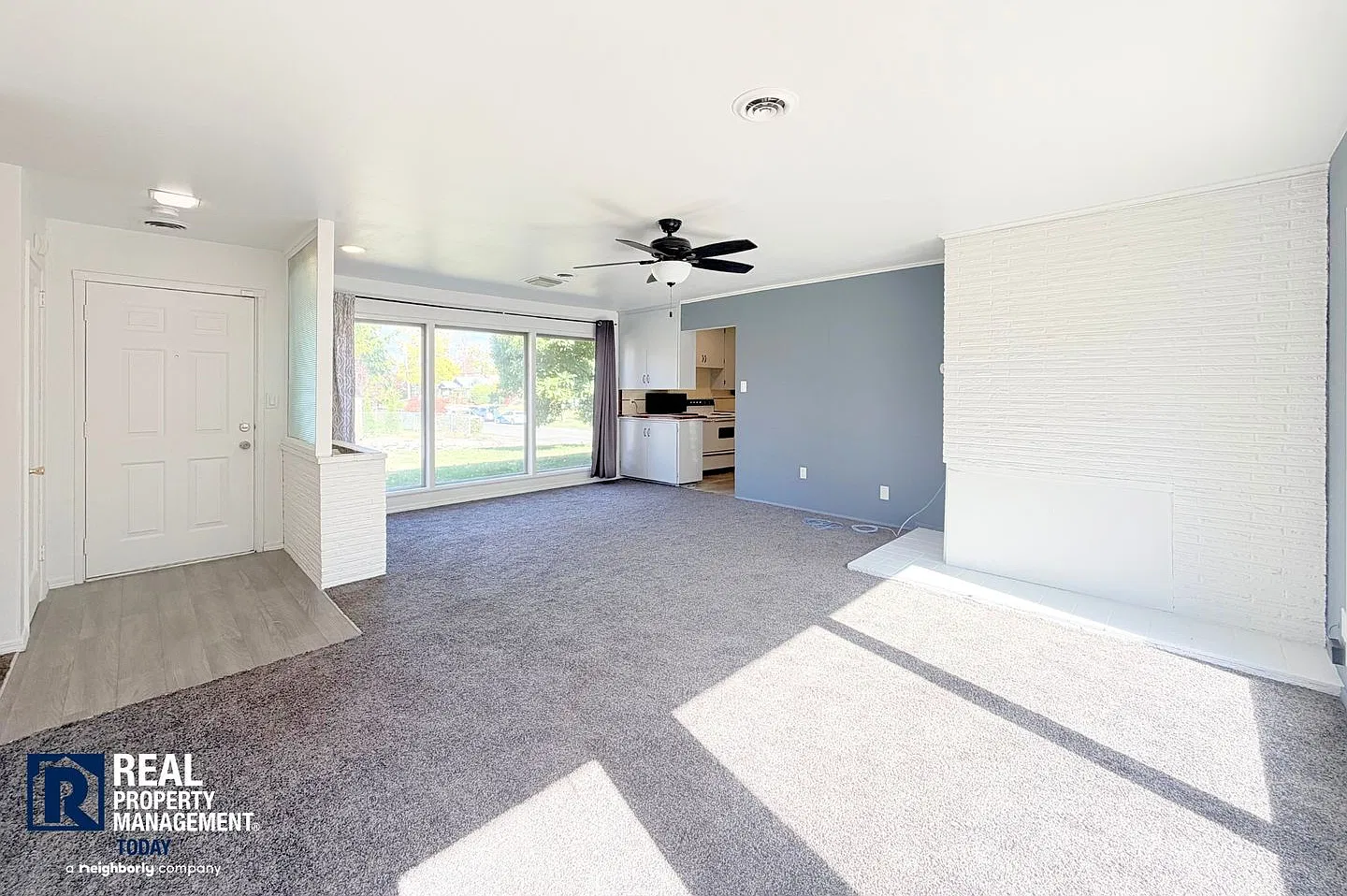 Inviting 3-Bedroom Tacoma Rambler with Fenced Yard, Patio & Garage — Photo 4