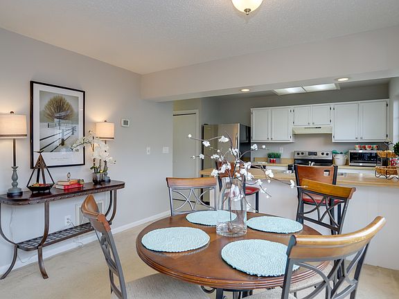 4th image of 3465 Marabou Ln