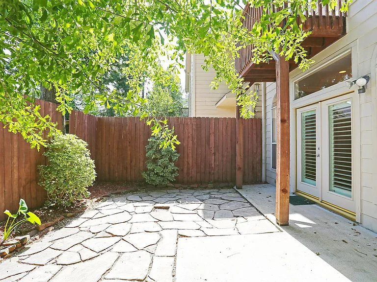 5110 Floyd St — Photo 15