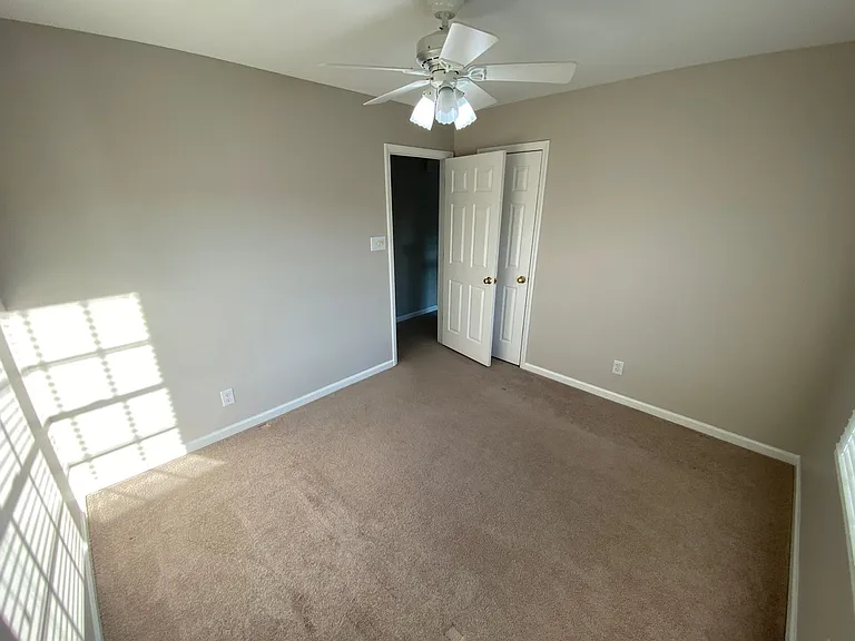 102 College Ave — Photo 27