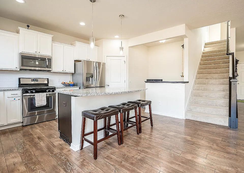 1st image of 5637 Shadyview Ln N