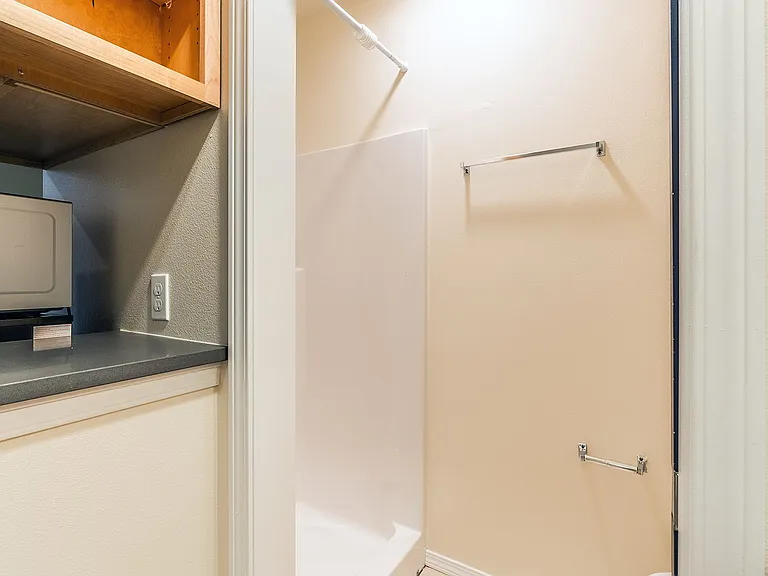 aPodment Suites at Brava - — Photo 27