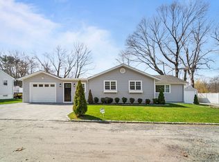 11 Liberty Ln, Clinton, CT 06413