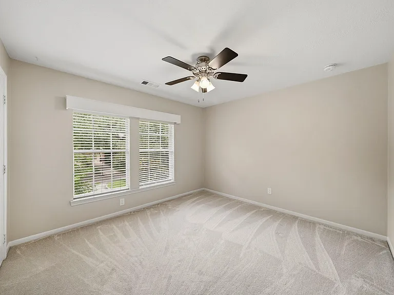19722 Knightsridge Ln — Photo 27