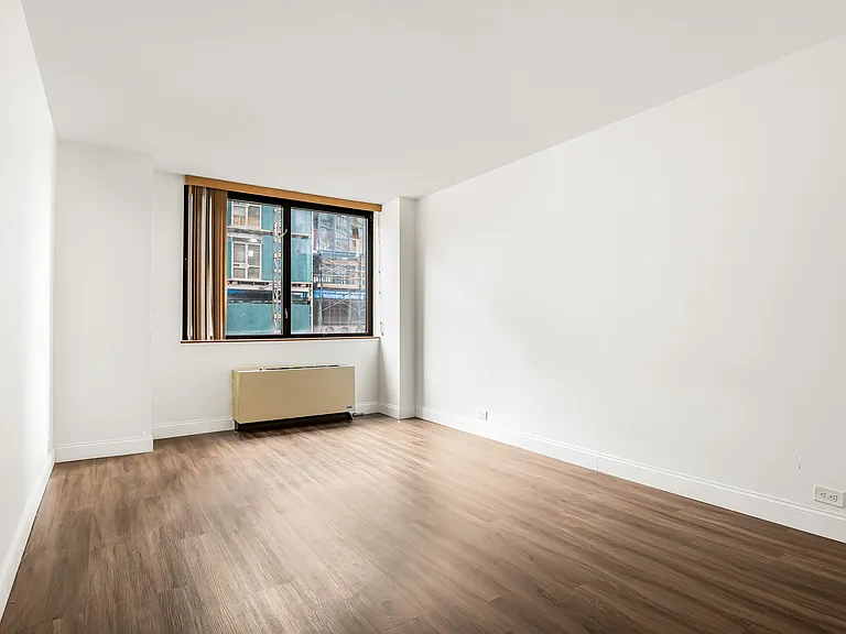 630 1st Ave #10M — Photo 11