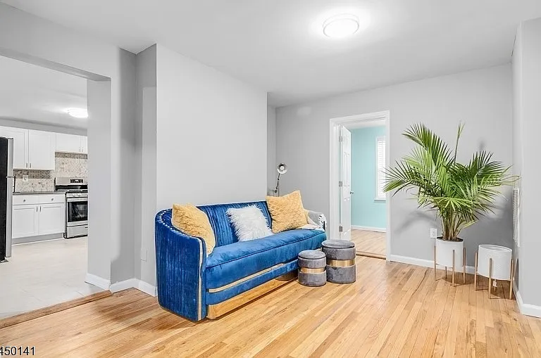 307 Jefferson Ave — Photo 5