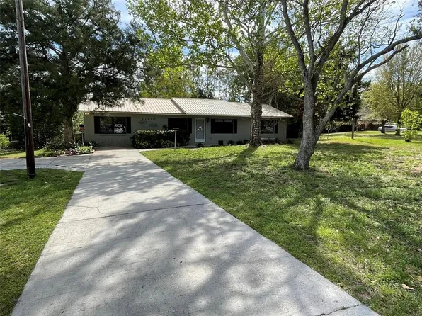 37110 GRAYS AIRPORT ROAD, LADY LAKE, FL 32159