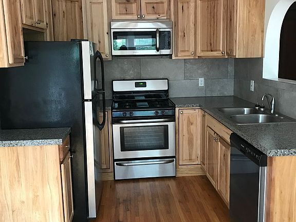 3rd image of 1001 E 28th St #2