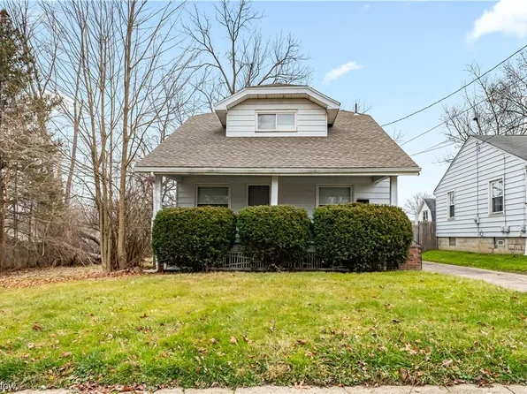 131 Carnegie Ave, Youngstown, OH 44515