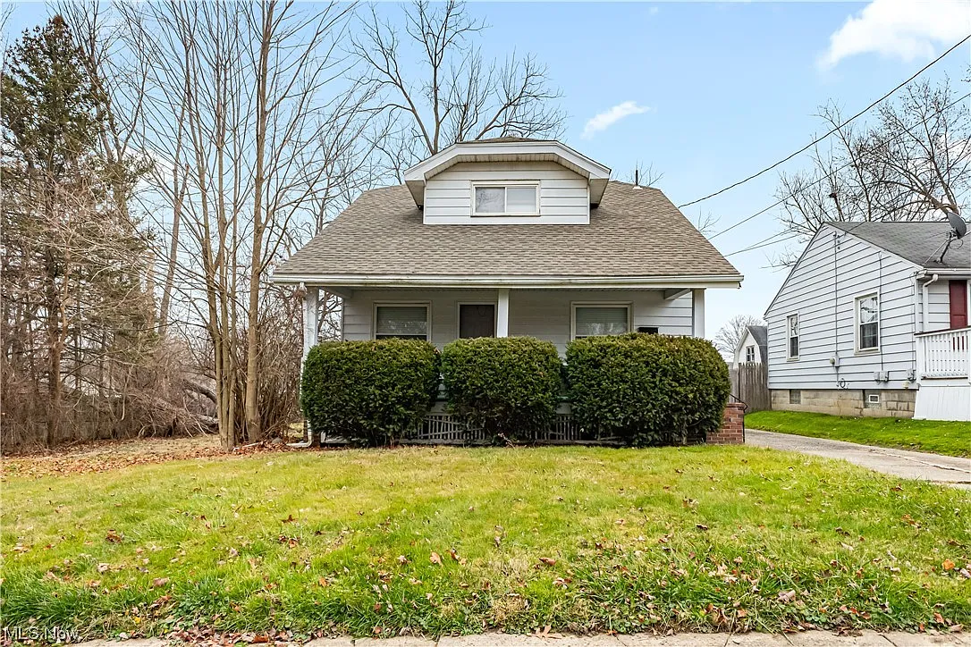 131 Carnegie Ave photo 1