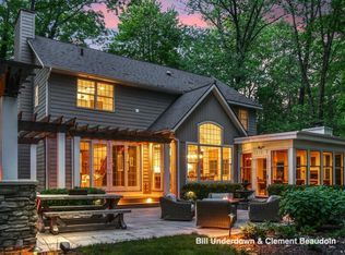 6282 Chippewa Ave, Saugatuck, MI 49453