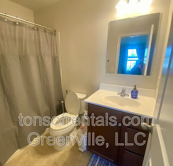 4 Tattershall Rd — Photo 11