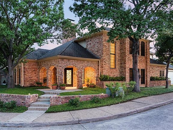 2nd image of 11921 Forest Lakes Ln