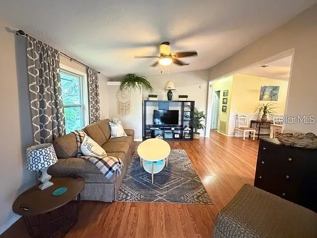 1215 Panama Pl — Photo 6