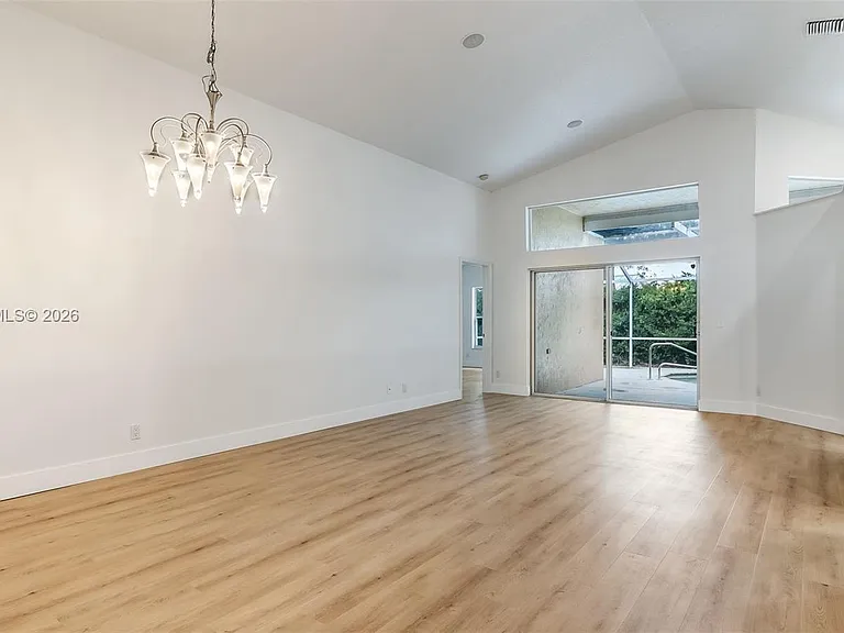 8688 Via Ancho Rd — Photo 3
