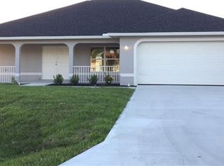 2118 NE 13th Pl, Cape Coral, FL 33909