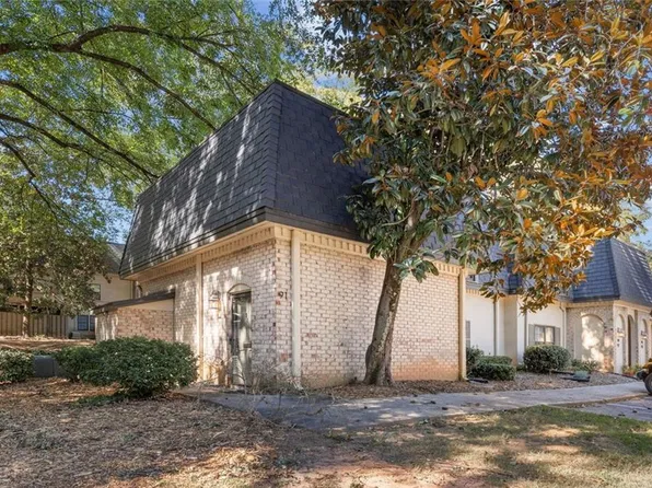 91 Verlaine Pl NW, Atlanta, GA 30327