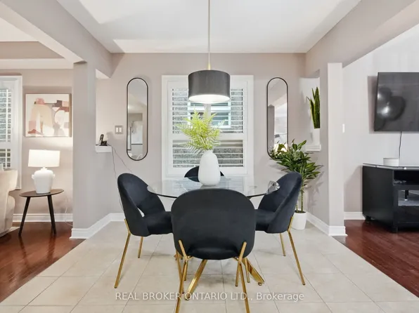 27 Harvest Hills Blvd, East Gwillimbury, ON L9N 0A6