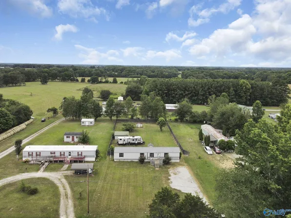 24090 Bain Rd, Athens, AL 35613