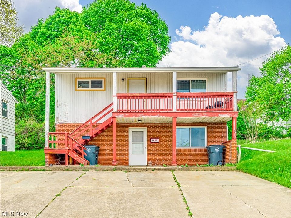 1st image of 1245 & 1247 Roslyn Ave