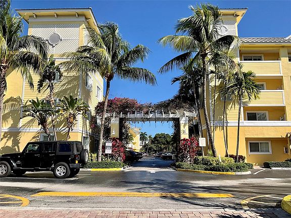 3rd image of 1515 E Broward Blvd APT 404