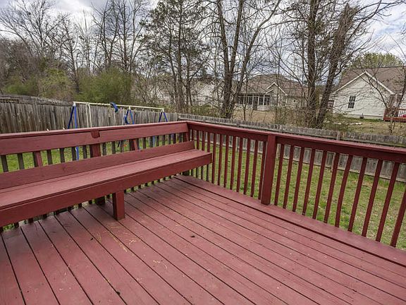3rd image of 7126 Blossom Cir