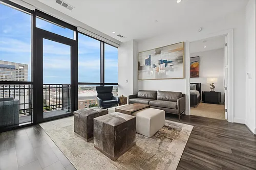 1211 Caroline St Photo 1