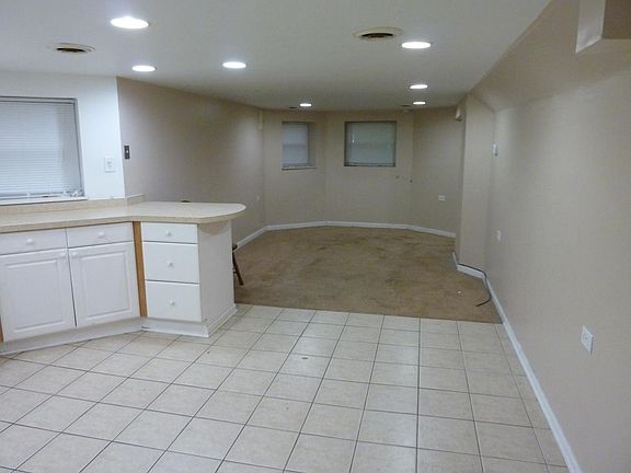 3rd image of 5226 W Hutchinson St #Garden