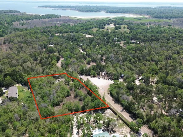 201 Shoreline Dr, Somerville, TX 77879