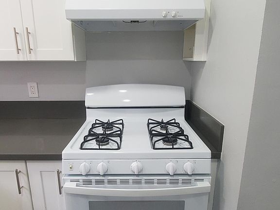 5th image of 13129 Vanowen St #2