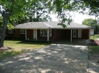 2310 Cloyd Blvd, Florence, AL 35630